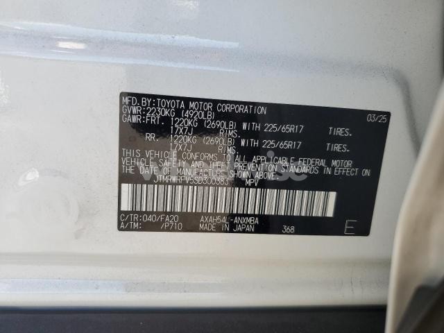Photo 4 of 2025 TOYOTA RAV4 XLE (VIN JTMRWRFV5SD300383)