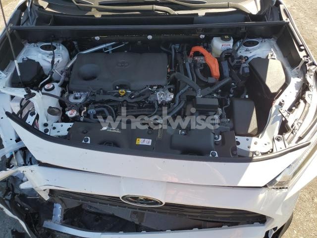 Photo 8 of 2025 TOYOTA RAV4 XLE (VIN JTMRWRFV5SD300383)