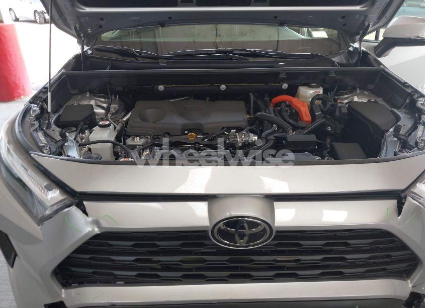 Photo 10 of 2025 Toyota Rav4 HYBRID XLE (VIN JTMRWRFV5SJ063802)