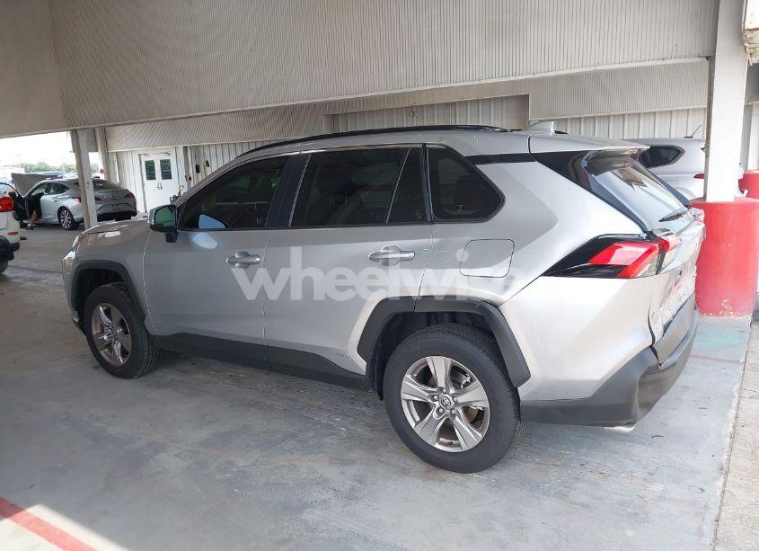Photo 14 of 2025 Toyota Rav4 HYBRID XLE (VIN JTMRWRFV5SJ063802)