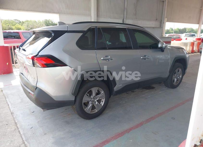 Photo 4 of 2025 Toyota Rav4 HYBRID XLE (VIN JTMRWRFV5SJ063802)