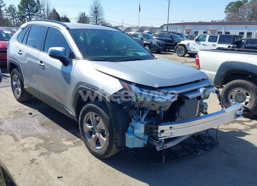 2025 Toyota Rav4 HYBRID XLE (VIN JTMRWRFV6SJ064683) main photo