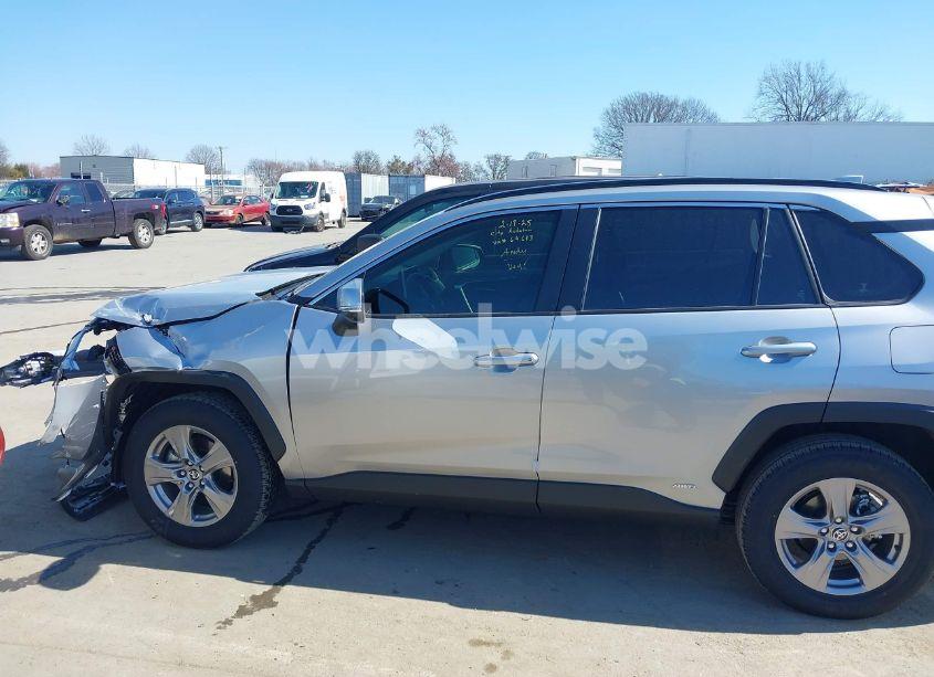 Photo 15 of 2025 Toyota Rav4 HYBRID XLE (VIN JTMRWRFV6SJ064683)