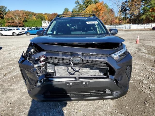 Photo 6 of 2025 TOYOTA RAV4 XLE (VIN JTMRWRFV8SJ077564)