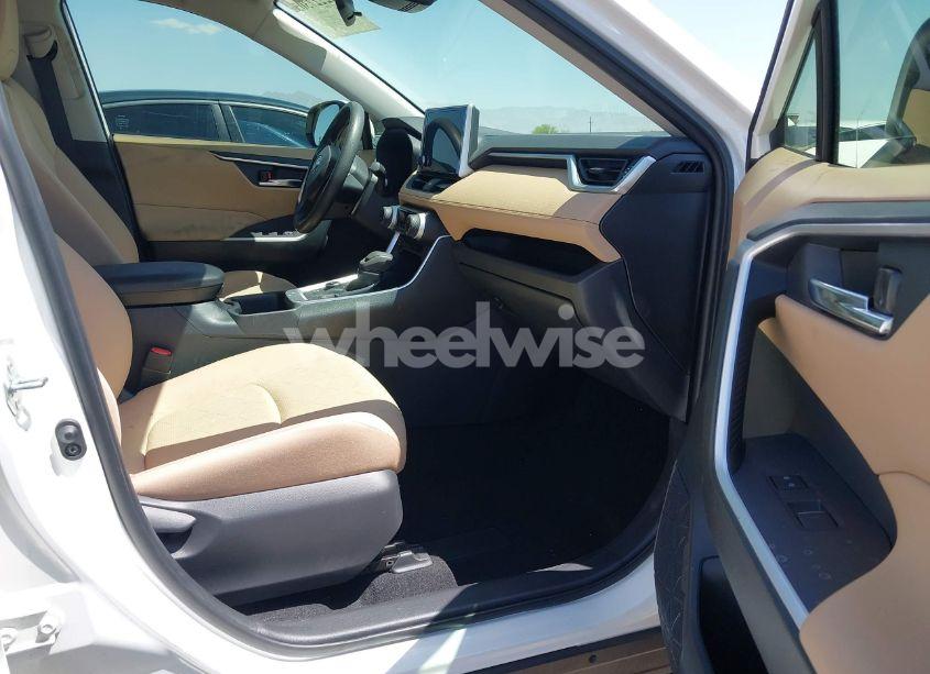 Photo 5 of 2023 Toyota Rav4 HYBRID XLE (VIN JTMRWRFV9PD195855)