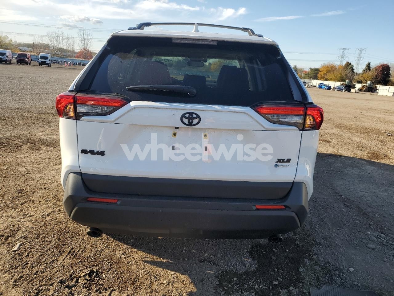 Photo 6 of 2025 TOYOTA RAV4 XLE (VIN JTMRWRFV9SD325609)