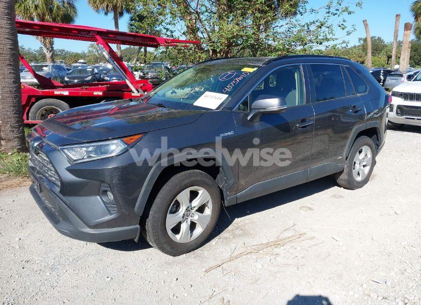 Photo 2 of 2020 Toyota Rav4 HYBRID XLE (VIN JTMRWRFVXLD068543)