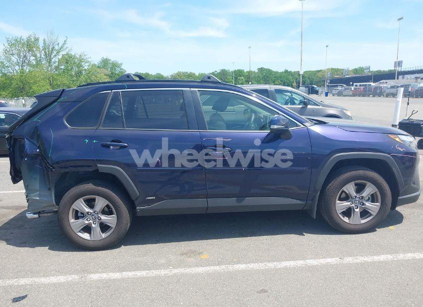 Photo 13 of 2024 Toyota Rav4 HYBRID XLE (VIN JTMRWRFVXRJ058637)