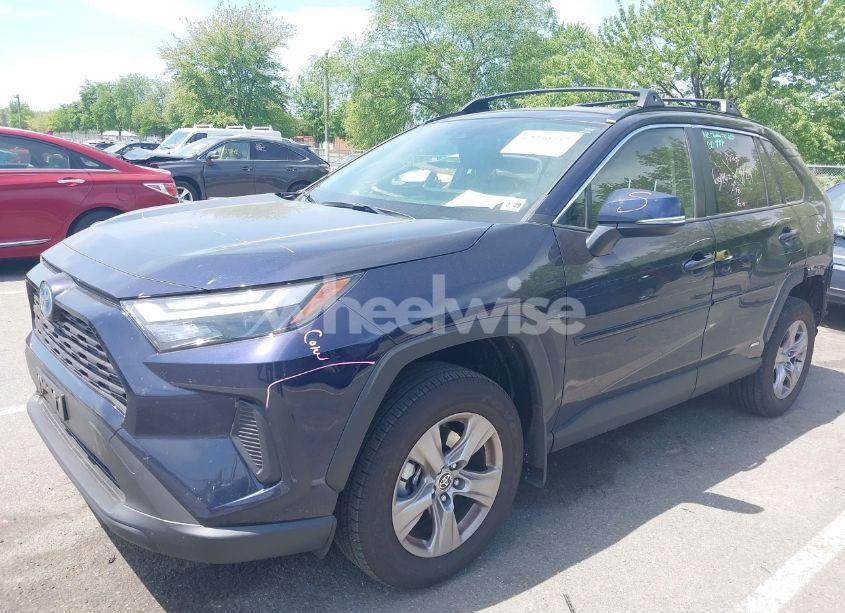 Photo 2 of 2024 Toyota Rav4 HYBRID XLE (VIN JTMRWRFVXRJ058637)