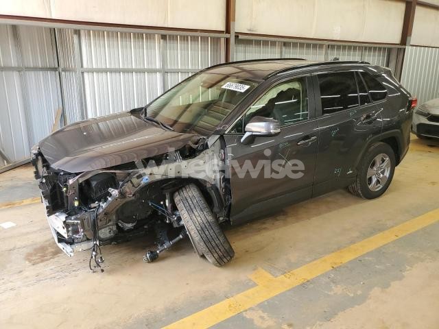 Photo 5 of 2025 TOYOTA RAV4 XLE (VIN JTMRWRFVXSD293544)