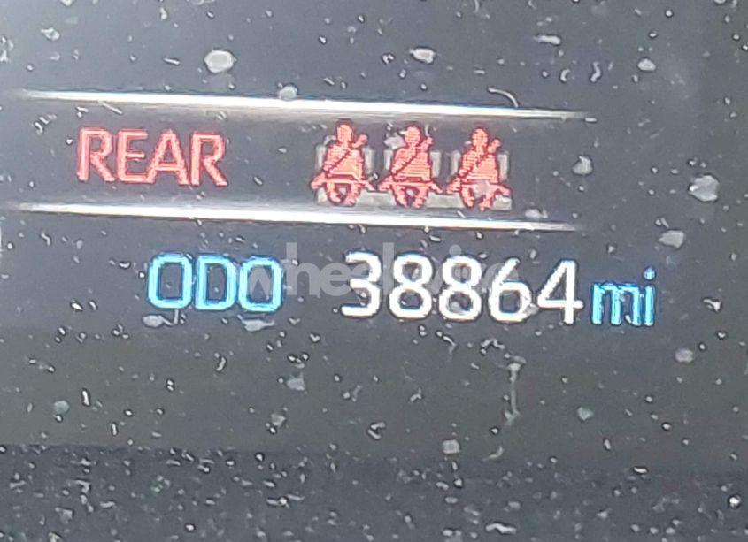 Photo 15 of 2019 Toyota Rav4 XLE (VIN JTMW1RFV2KD024228)