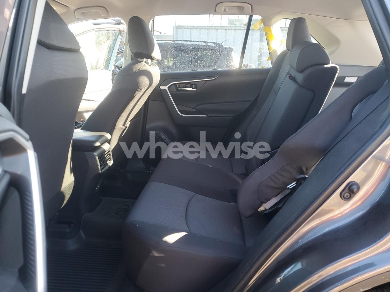 Photo 11 of 2024 TOYOTA RAV4 XLE (VIN JTMW1RFV4RD123871)