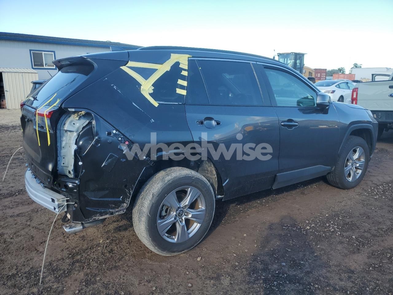 Photo 3 of 2024 TOYOTA RAV4 XLE (VIN JTMW1RFV4RD123871)