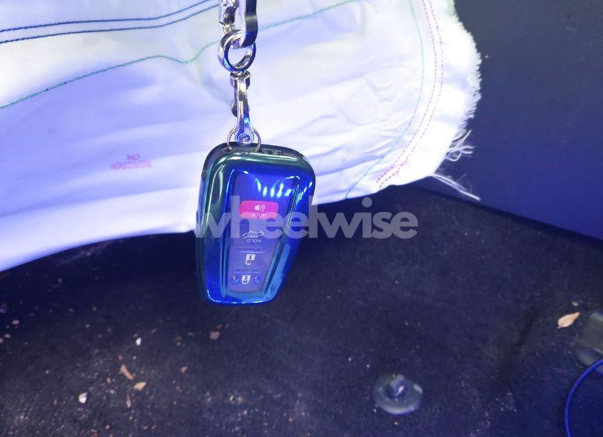 Photo 11 of 2020 Toyota Rav4 XLE (VIN JTMW1RFV7LJ019853)