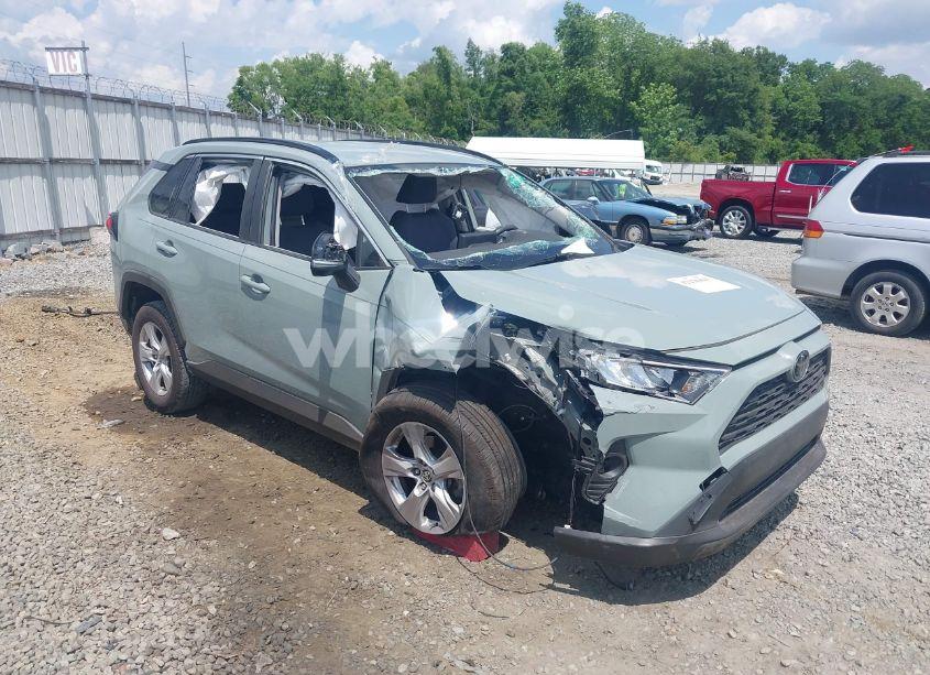 2020 Toyota Rav4 XLE (VIN JTMW1RFVXLD522100) main photo