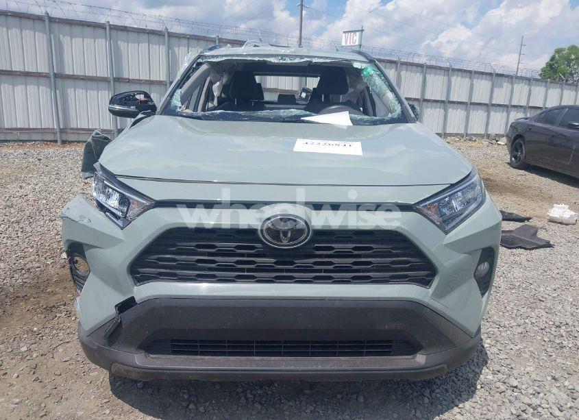 Photo 12 of 2020 Toyota Rav4 XLE (VIN JTMW1RFVXLD522100)