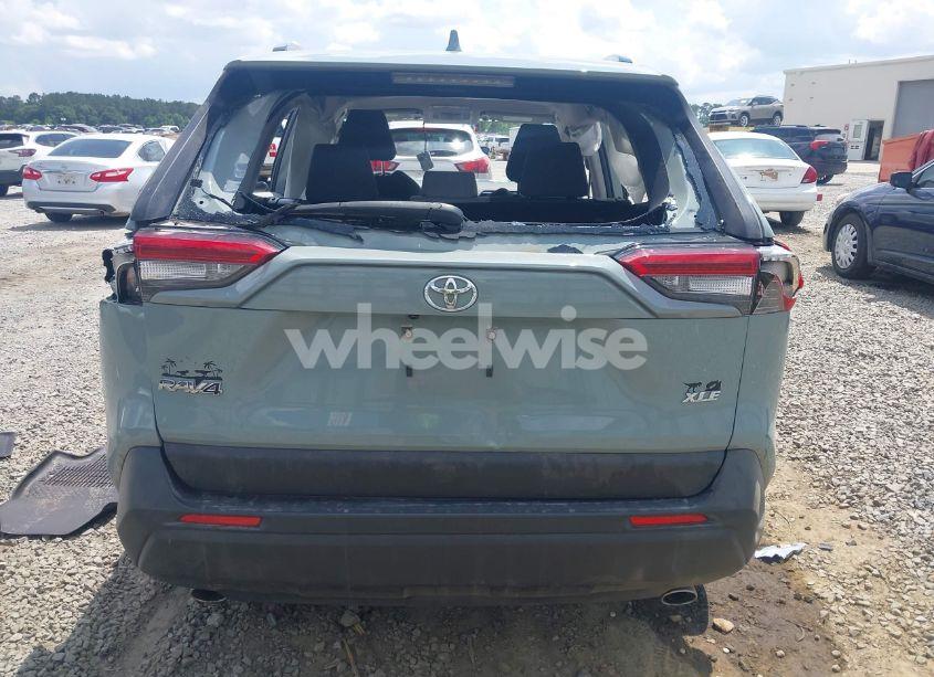 Photo 16 of 2020 Toyota Rav4 XLE (VIN JTMW1RFVXLD522100)