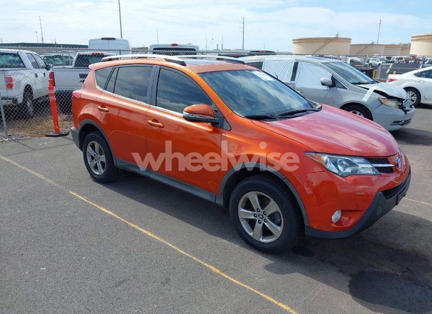 2015 Toyota Rav4 XLE (VIN JTMWFREV0FD046088) main photo