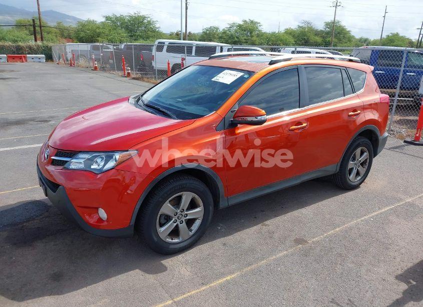 Photo 2 of 2015 Toyota Rav4 XLE (VIN JTMWFREV0FD046088)