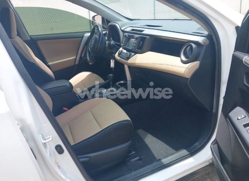 Photo 5 of 2017 Toyota Rav4 XLE (VIN JTMWFREV1HD095397)