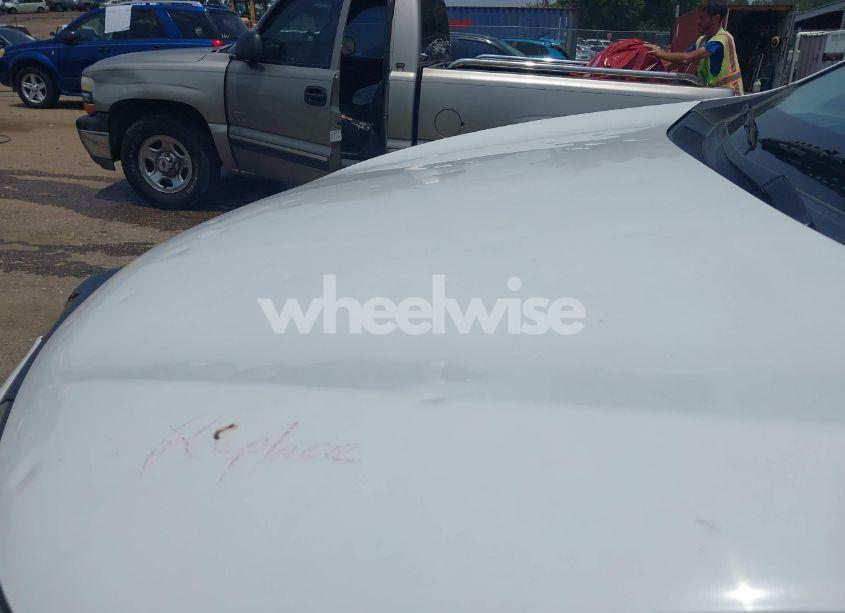 Photo 6 of 2017 Toyota Rav4 XLE (VIN JTMWFREV1HD095397)