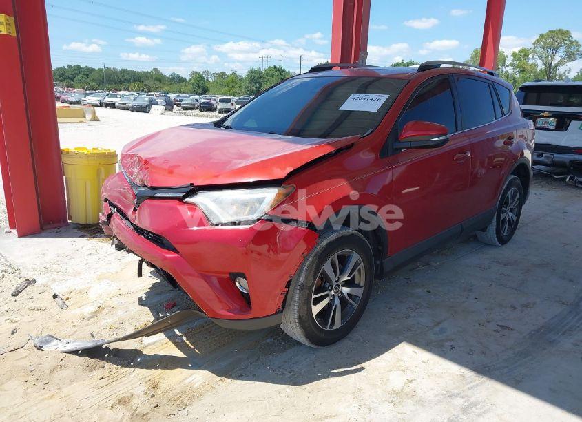 Photo 2 of 2017 Toyota Rav4 XLE (VIN JTMWFREV1HJ120672)