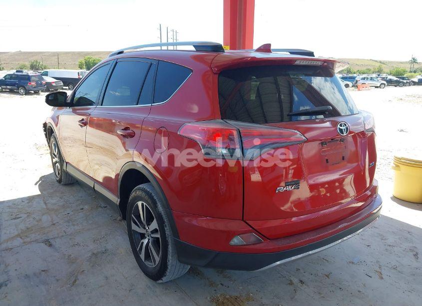 Photo 3 of 2017 Toyota Rav4 XLE (VIN JTMWFREV1HJ120672)