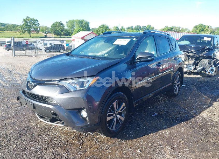 Photo 2 of 2018 Toyota Rav4 XLE (VIN JTMWFREV1JJ197662)