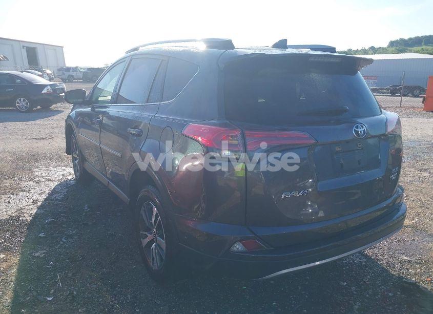 Photo 3 of 2018 Toyota Rav4 XLE (VIN JTMWFREV1JJ197662)