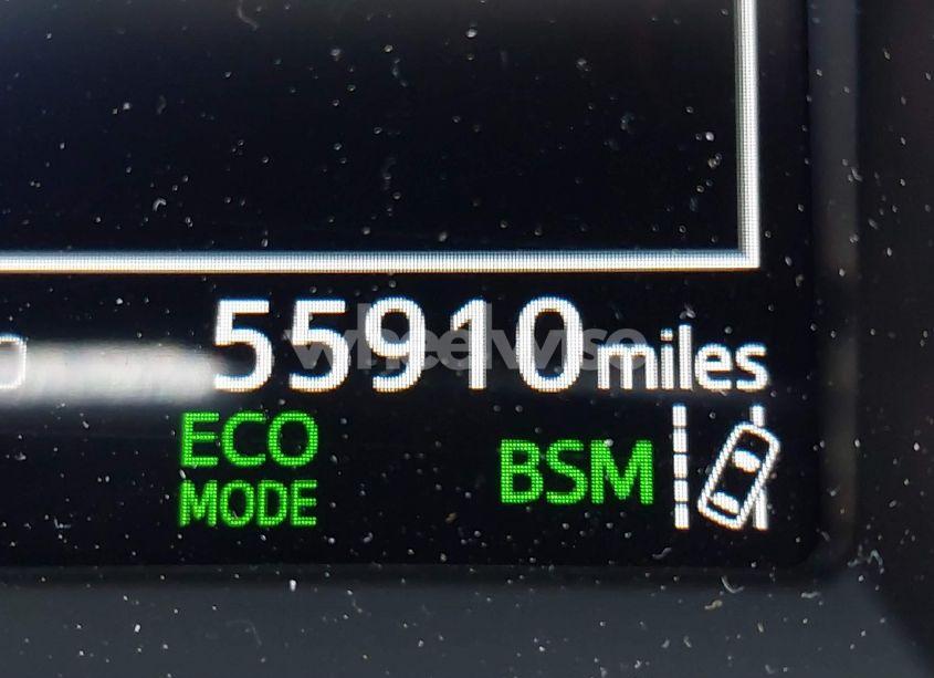 Photo 15 of 2018 Toyota Rav4 XLE (VIN JTMWFREV2JJ209236)
