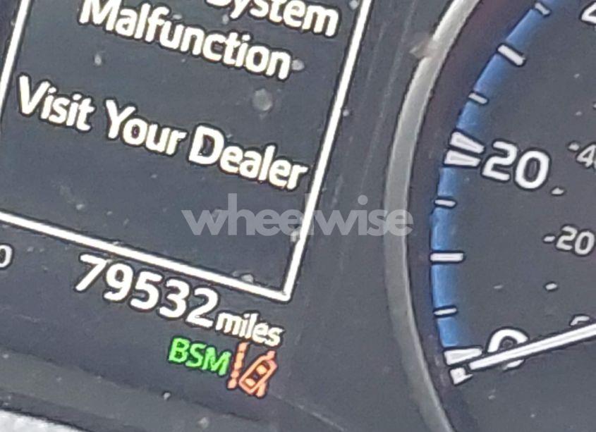 Photo 16 of 2018 Toyota Rav4 XLE (VIN JTMWFREV3JJ184752)