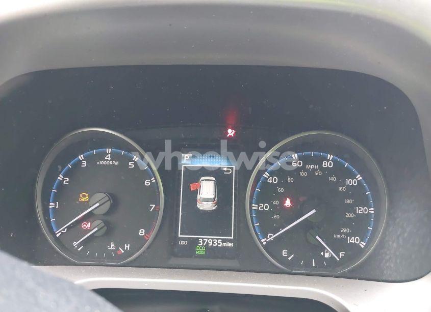 Photo 7 of 2017 Toyota Rav4 XLE (VIN JTMWFREV4HJ128720)