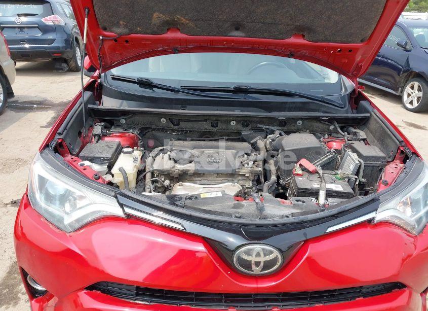 Photo 10 of 2017 Toyota Rav4 XLE (VIN JTMWFREV5HJ122389)