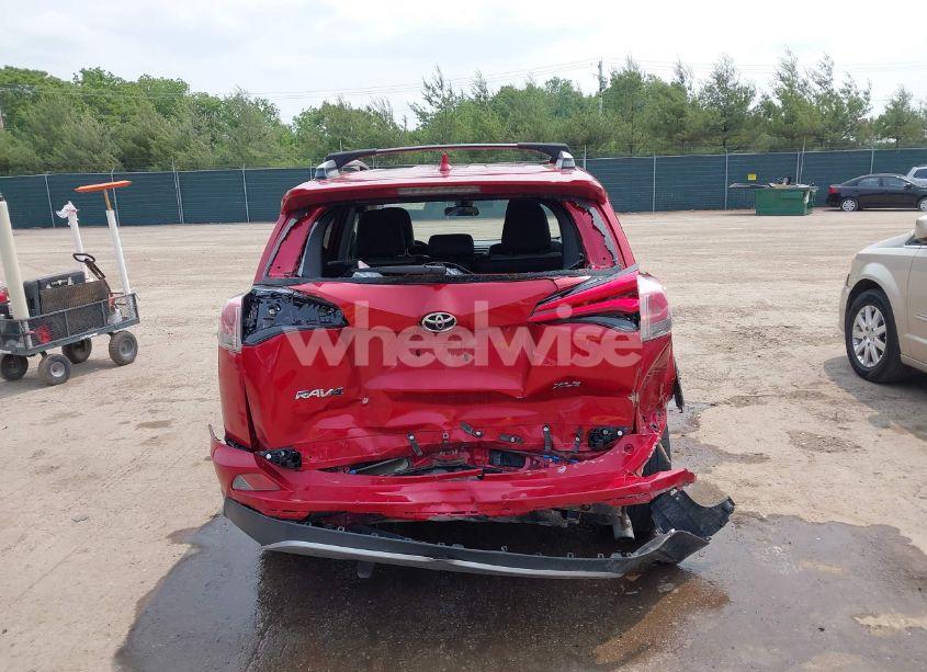 Photo 16 of 2017 Toyota Rav4 XLE (VIN JTMWFREV5HJ122389)