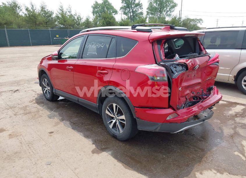 Photo 3 of 2017 Toyota Rav4 XLE (VIN JTMWFREV5HJ122389)