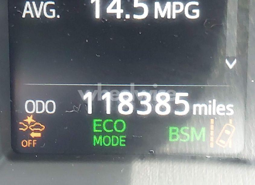 Photo 16 of 2018 Toyota Rav4 XLE (VIN JTMWFREV5JJ202927)