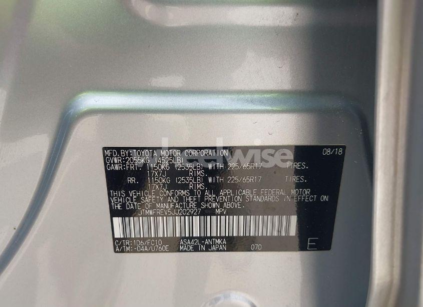 Photo 9 of 2018 Toyota Rav4 XLE (VIN JTMWFREV5JJ202927)