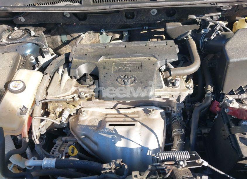 Photo 10 of 2018 Toyota Rav4 XLE (VIN JTMWFREV5JJ739619)