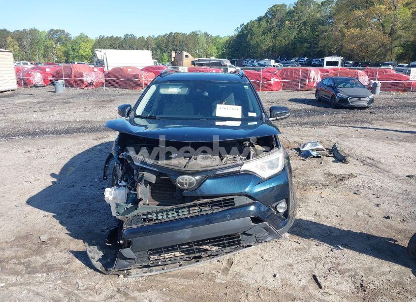 Photo 13 of 2018 Toyota Rav4 XLE (VIN JTMWFREV5JJ739619)