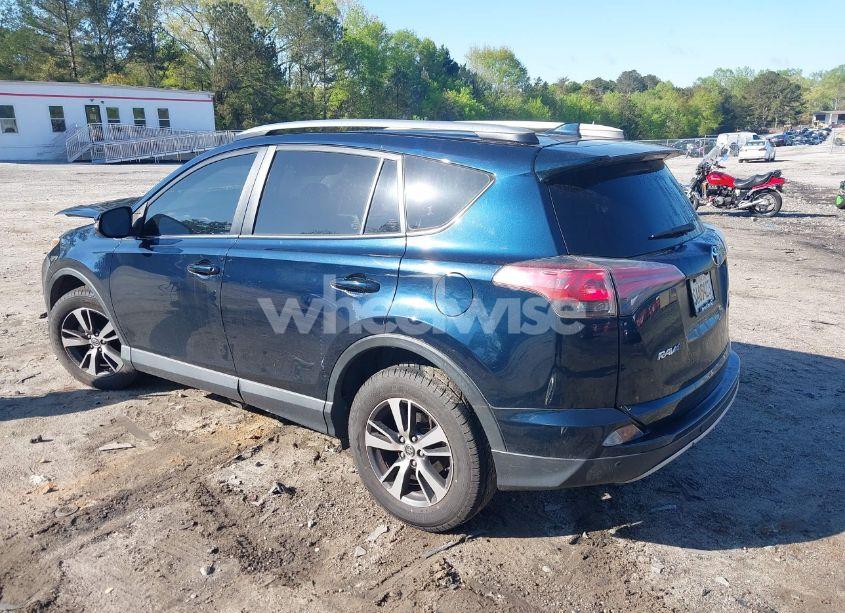 Photo 3 of 2018 Toyota Rav4 XLE (VIN JTMWFREV5JJ739619)