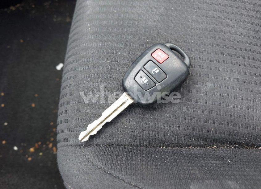 Photo 11 of 2013 Toyota Rav4 XLE (VIN JTMWFREV7DD019502)