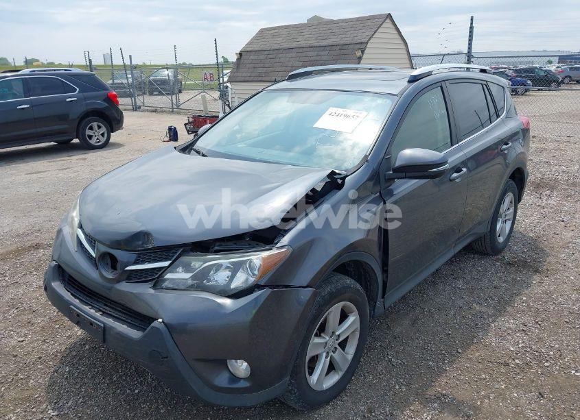 Photo 2 of 2013 Toyota Rav4 XLE (VIN JTMWFREV7DD019502)