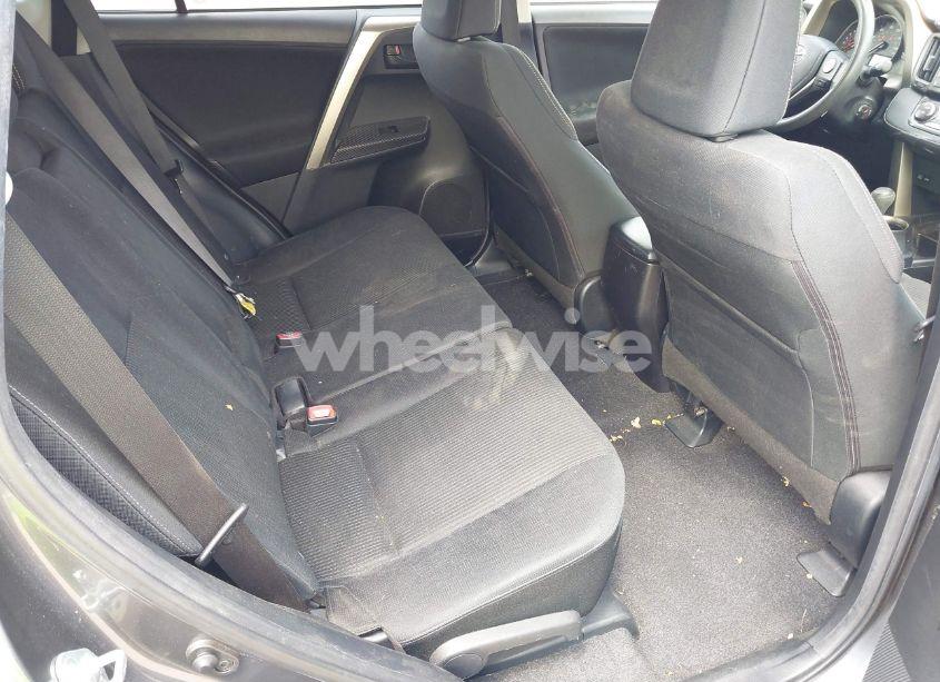 Photo 8 of 2013 Toyota Rav4 XLE (VIN JTMWFREV7DD019502)