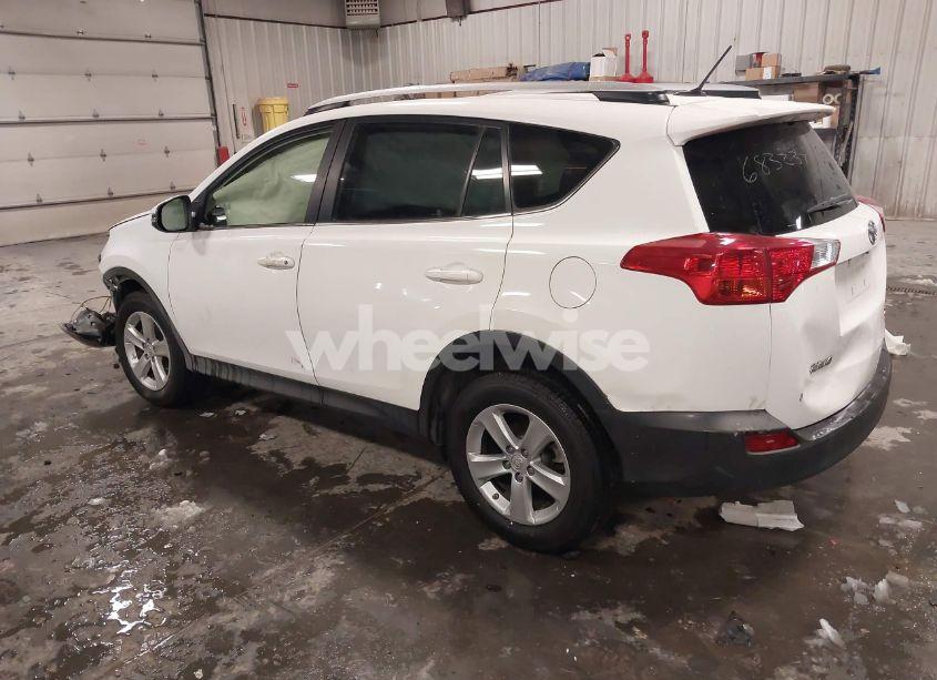 Photo 3 of 2014 Toyota Rav4 XLE (VIN JTMWFREV7EJ000192)