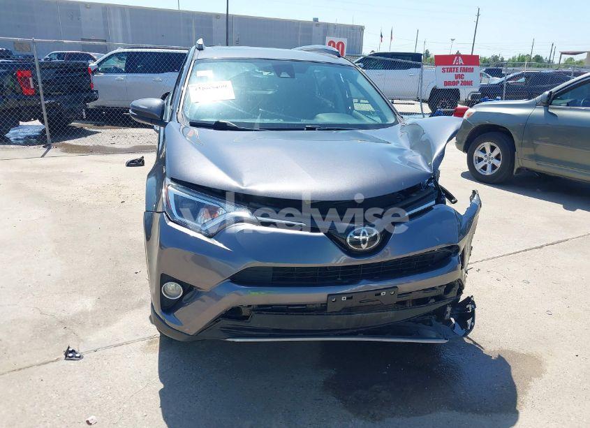 Photo 13 of 2017 Toyota Rav4 XLE (VIN JTMWFREV7HJ144443)