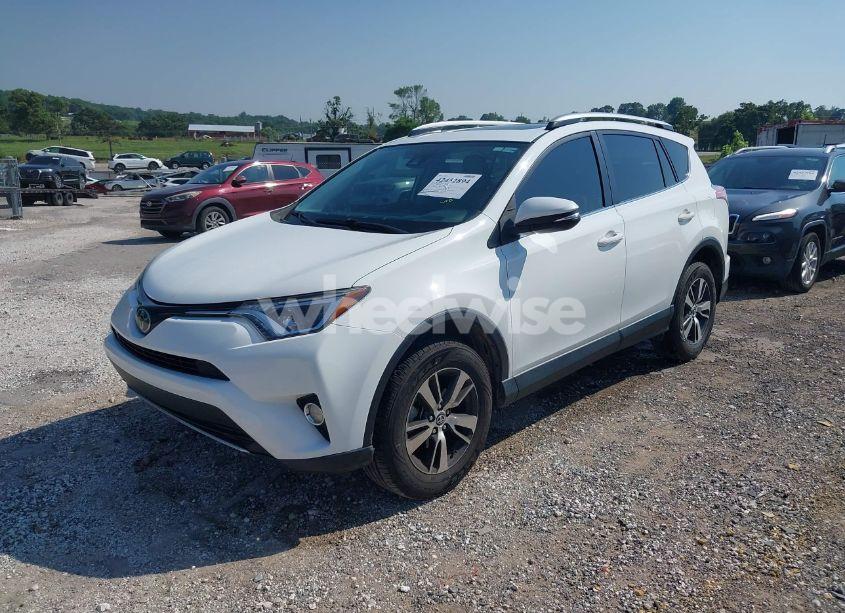 Photo 2 of 2018 Toyota Rav4 XLE (VIN JTMWFREV7JJ735295)