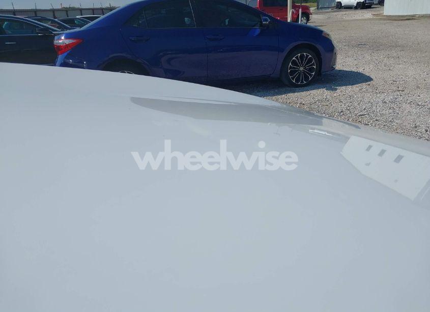 Photo 6 of 2018 Toyota Rav4 XLE (VIN JTMWFREV7JJ735295)