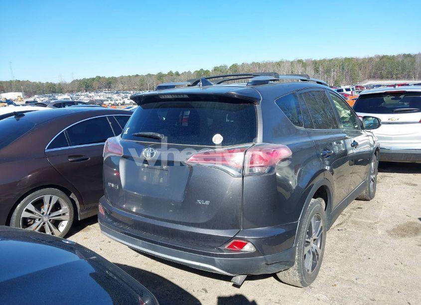 Photo 4 of 2016 Toyota Rav4 XLE (VIN JTMWFREV8GJ087491)
