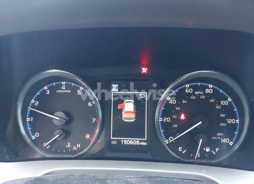 Photo 7 of 2016 Toyota Rav4 XLE (VIN JTMWFREV8GJ087491)