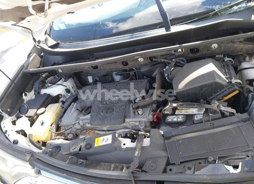 Photo 10 of 2017 Toyota Rav4 XLE (VIN JTMWFREV9HD104668)